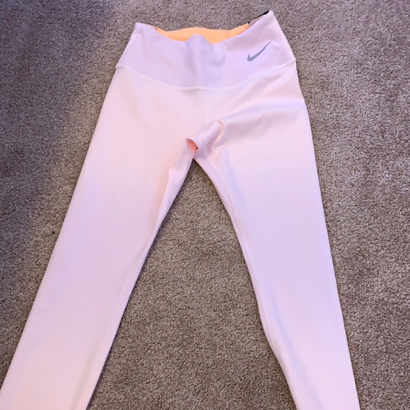 Nike yoga leggings NWT - Picture 1 of 4